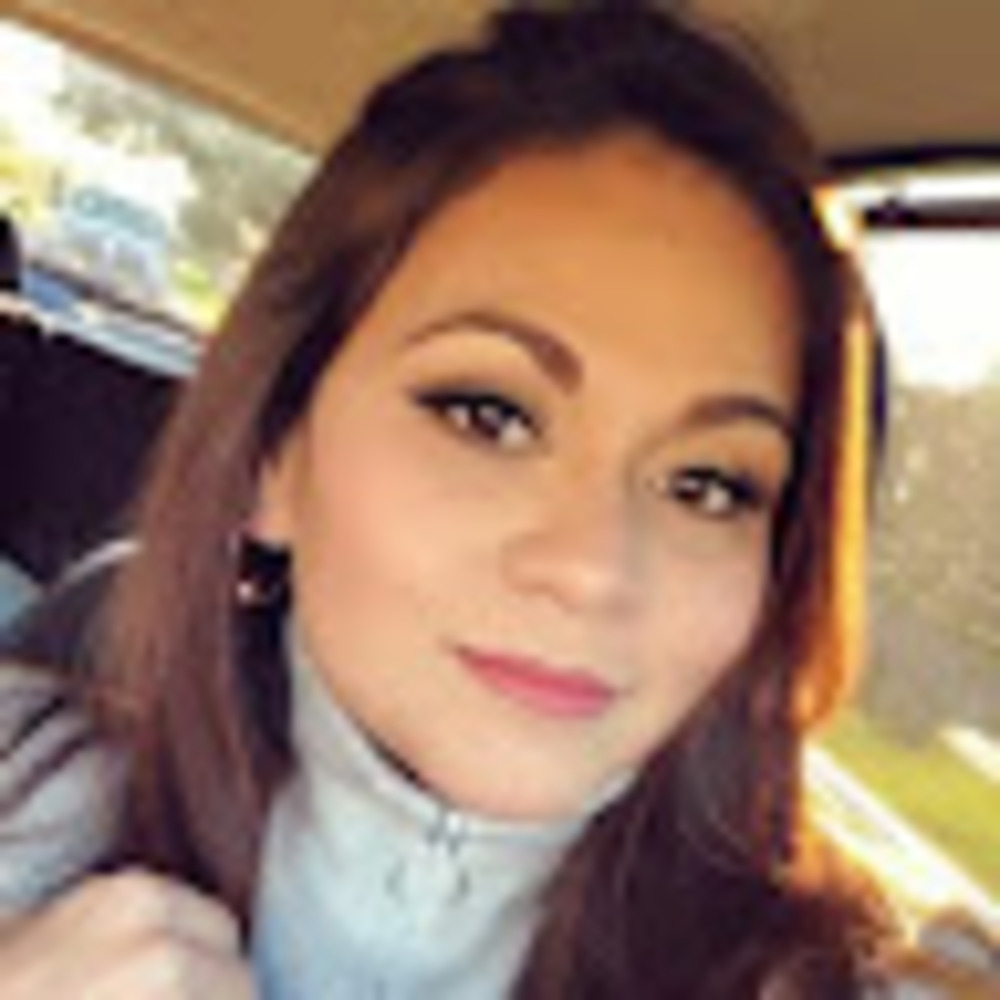 Meet your Posher, Mariela